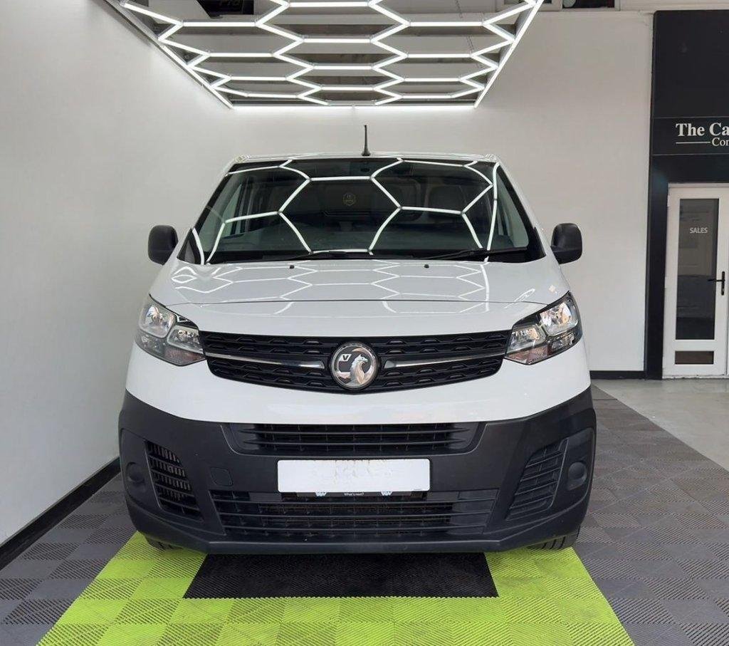 2020 20 VAUXHALL VIVARO 2.0 TURBO D 3100 EDITION PANEL VAN 5DR DIESEL MANUAL L1