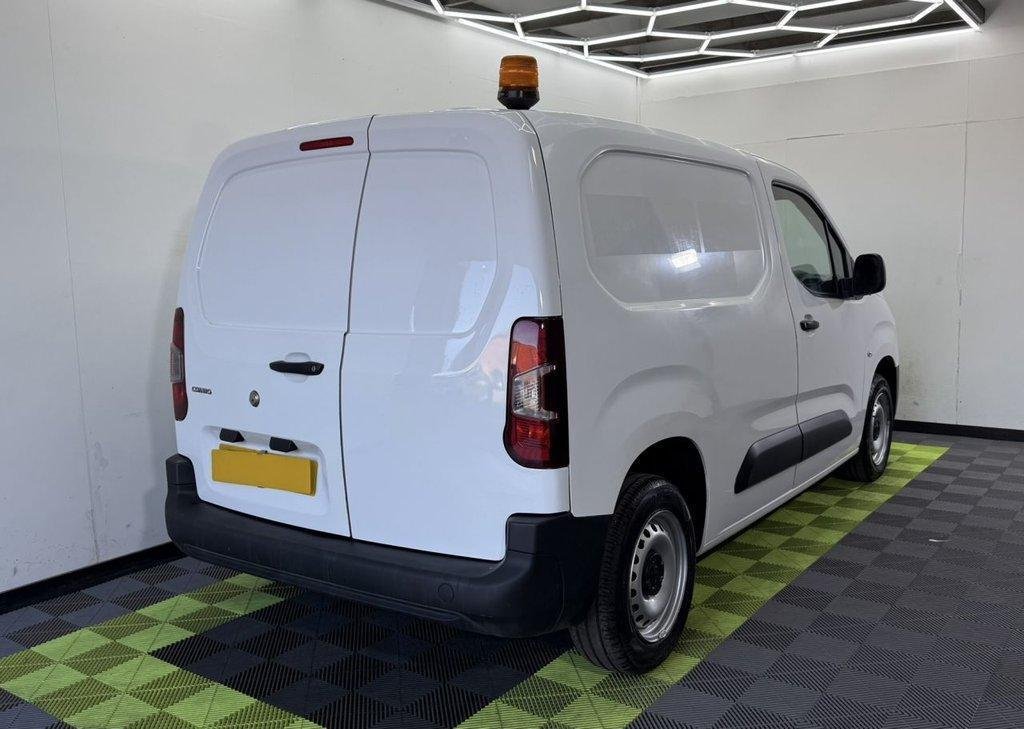 2019 19 VAUXHALL COMBO 1.6 TURBO D 2000 EDITION PANEL VAN 4DR DIESEL MANUAL L1 H