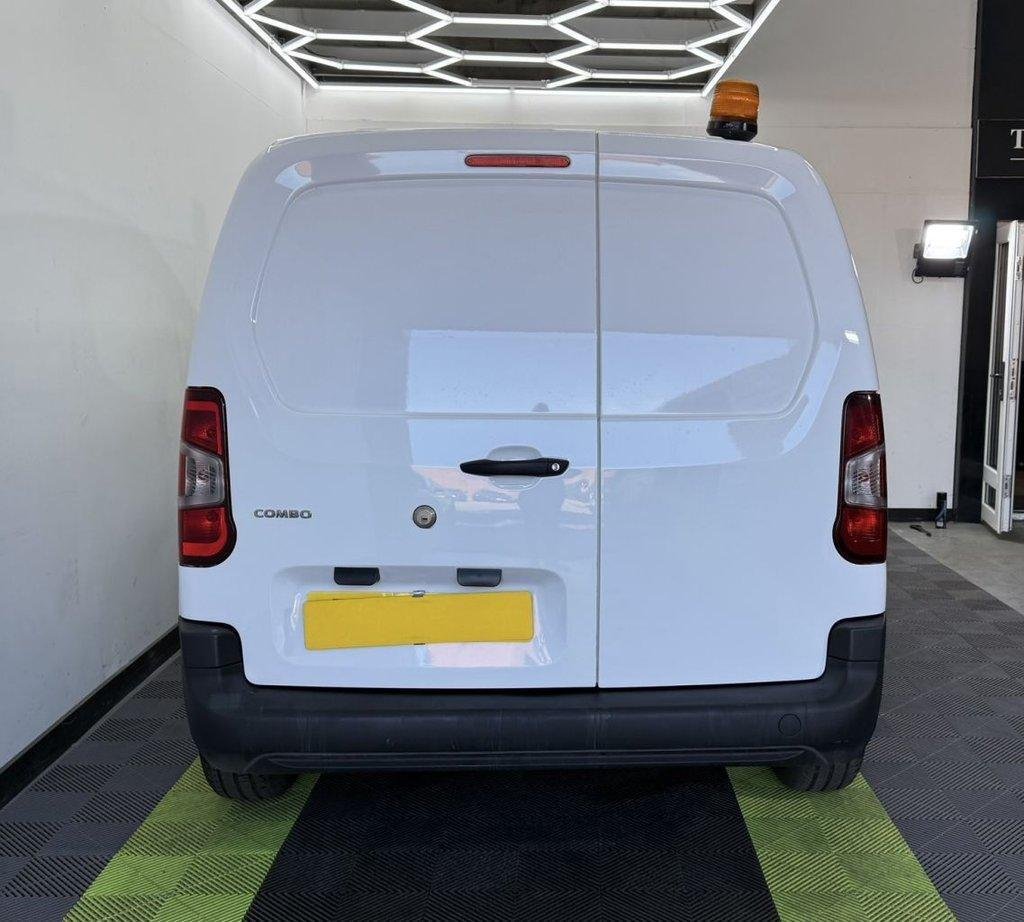 2019 19 VAUXHALL COMBO 1.6 TURBO D 2000 EDITION PANEL VAN 4DR DIESEL MANUAL L1 H