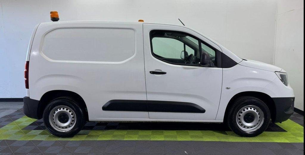 2019 19 VAUXHALL COMBO 1.6 TURBO D 2000 EDITION PANEL VAN 4DR DIESEL MANUAL L1 H