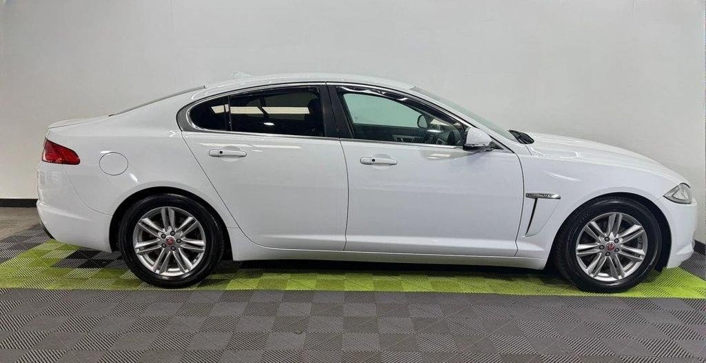 2015 15 JAGUAR XF 2.2D PORTFOLIO SALOON 4DR DIESEL AUTO EURO 5 (S/S) (163 PS) DI