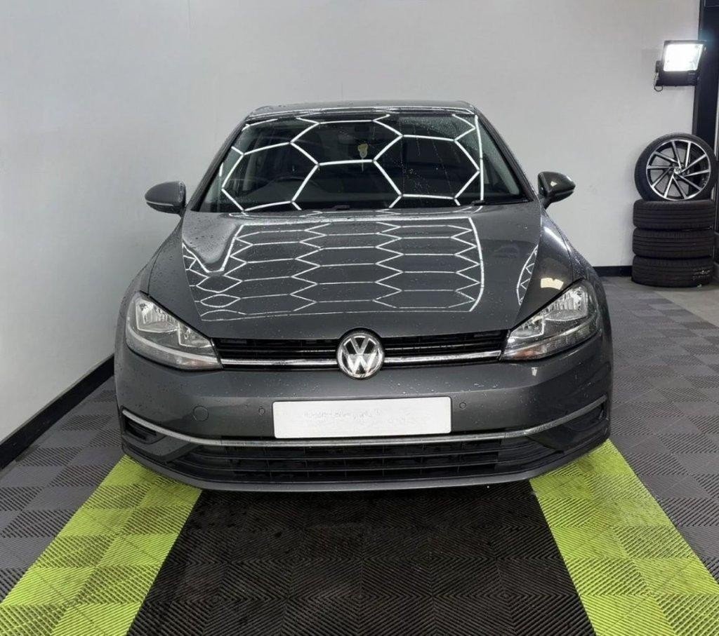 2017 67 VOLKSWAGEN GOLF 1.6 TDI BLUEMOTION TECH SE NAV HATCHBACK 5DR DIESEL MANU