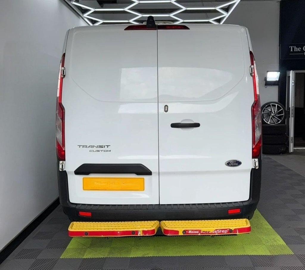 2020 70 FORD TRANSIT CUSTOM 2.0 340 ECOBLUE LEADER PANEL VAN 5DR DIESEL MANUAL L