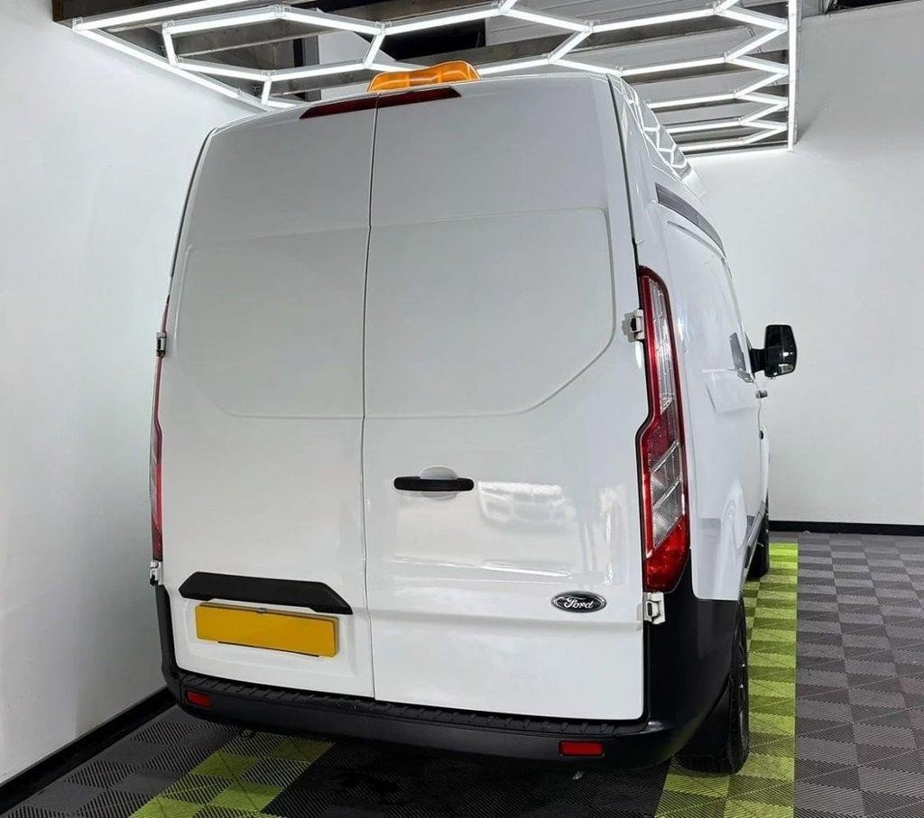 2018 68 FORD TRANSIT CUSTOM 2.0 300 ECOBLUE PANEL VAN 5DR DIESEL MANUAL L1 H2 EU